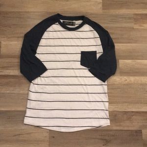 RETROFIT Baseball Stripe Tee 3/4 Sleeves Small